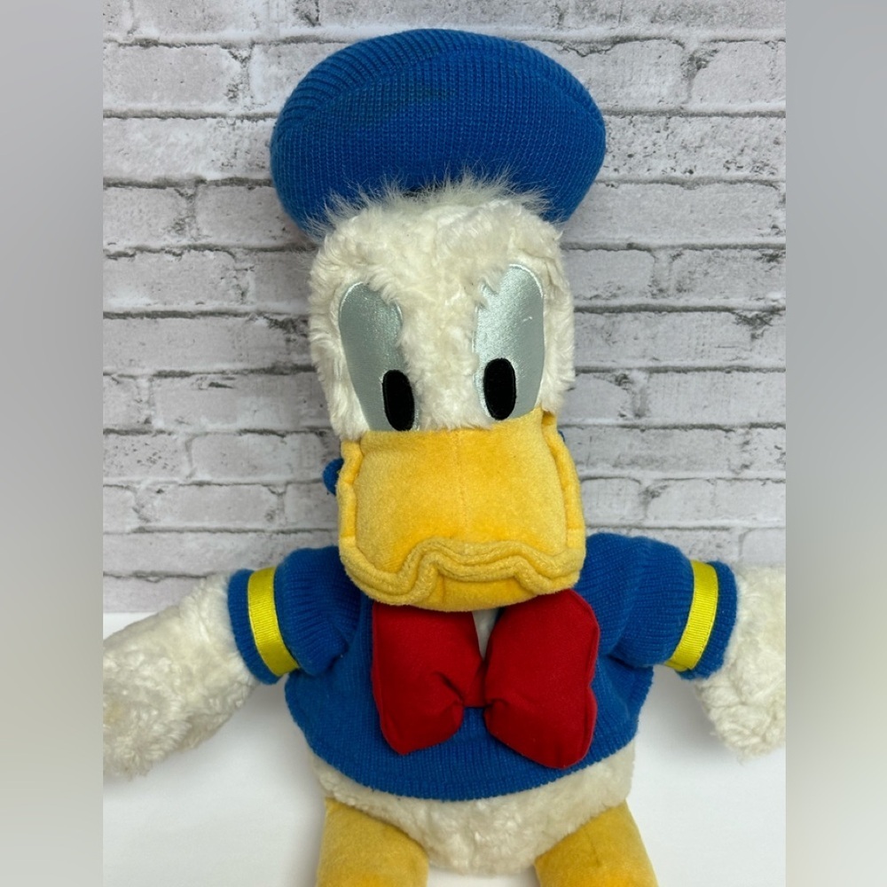 Disneyland Walt Disney Resort DONALD DUCK Vintage Plush 1990s Stuffed Animal - Picture 6 of 13